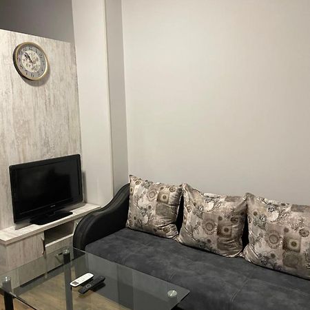 La Guest House Yerevan Bagian luar foto